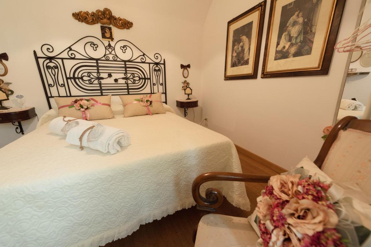Bed and Breakfast La Casa Degli Angeli Салерно Экстерьер фото