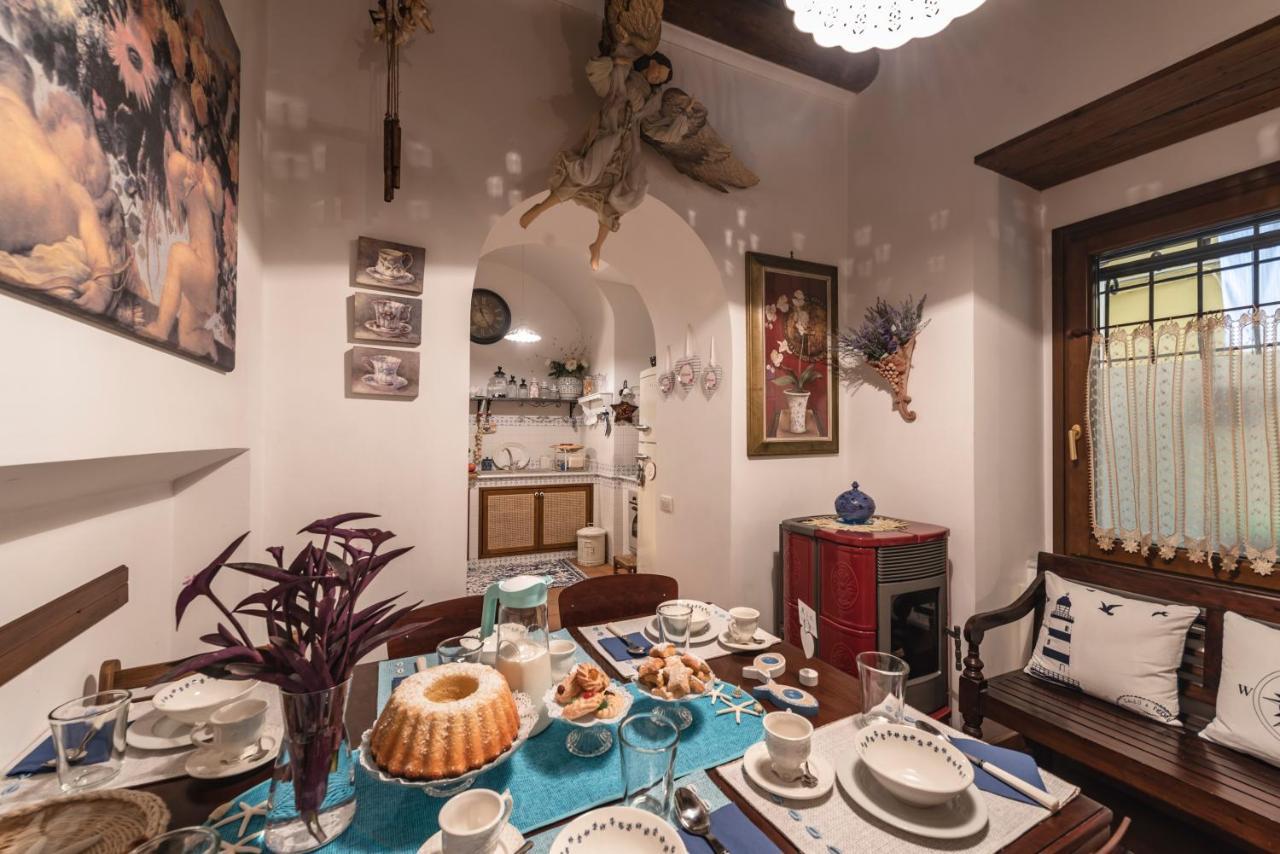 Bed and Breakfast La Casa Degli Angeli Салерно Экстерьер фото