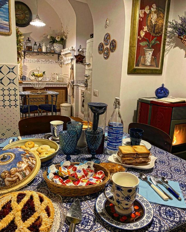 Bed and Breakfast La Casa Degli Angeli Салерно Экстерьер фото